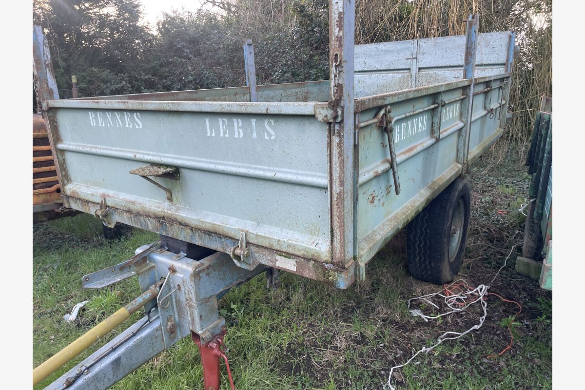 Remorque agricole tri-benne