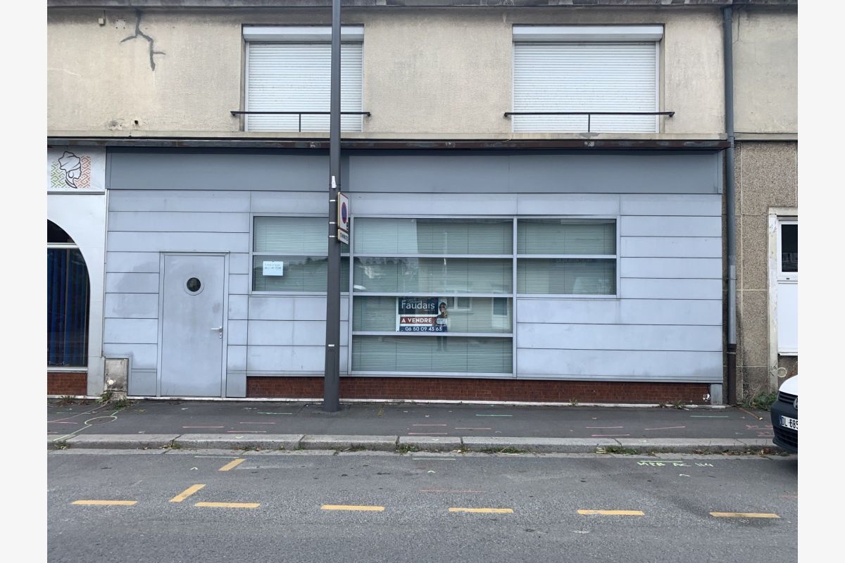 Saint-Lô, à louer local pour bureaux...