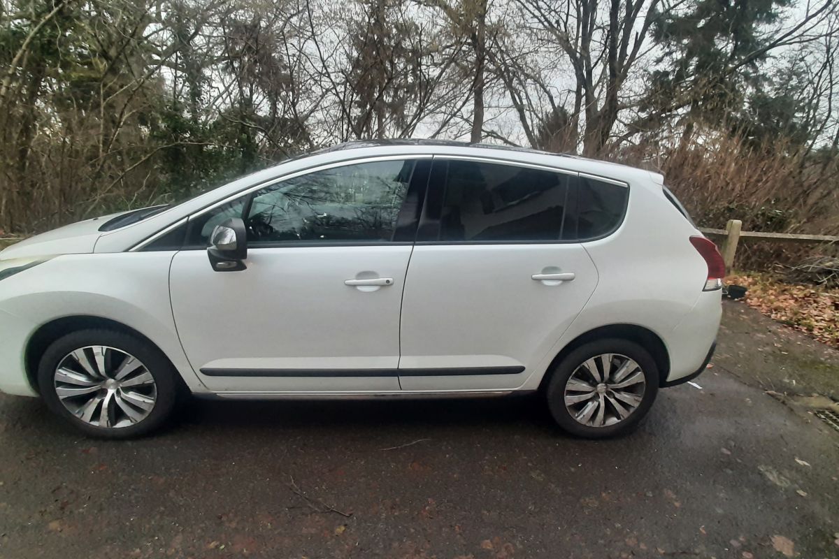 Peugeot 3008 diesel type Allure