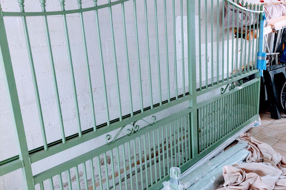 Portail coulissant aluminium Neuf 