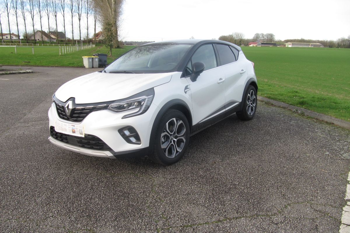 Photo 3 renault captur techno full hybride etech 145