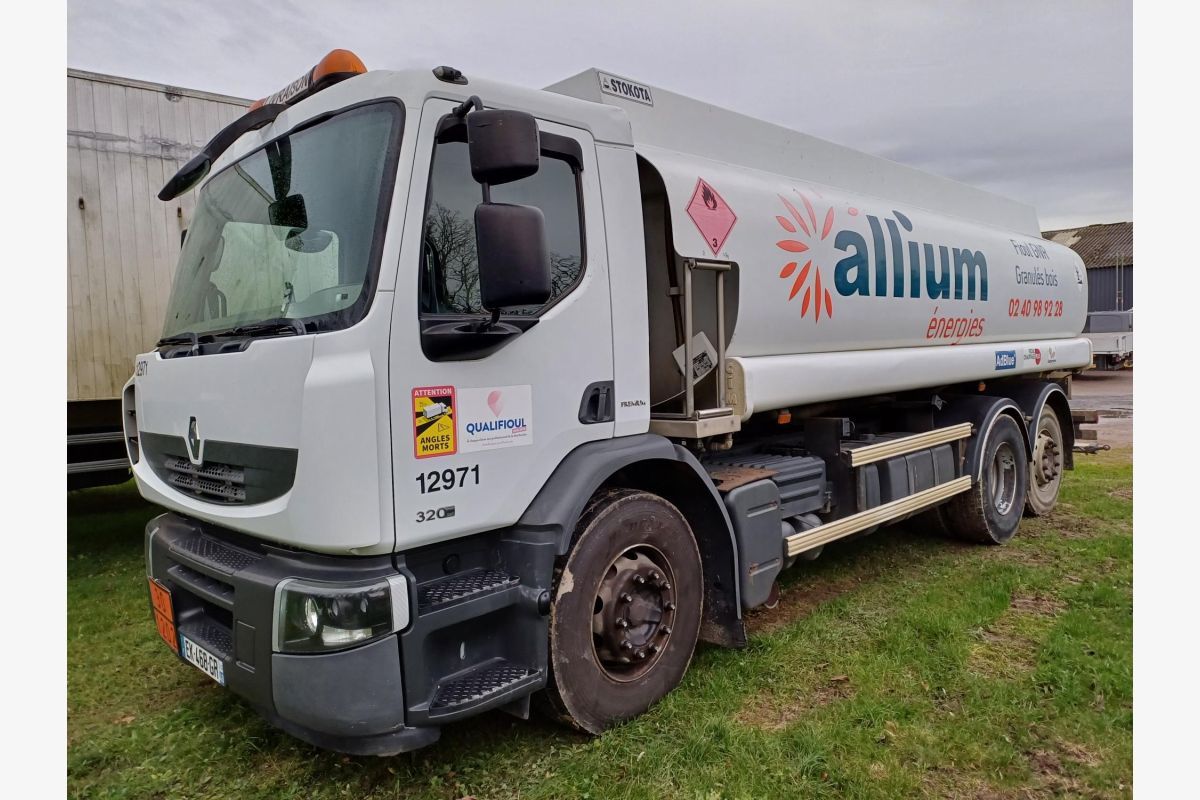 Pétrolier DXi Renault