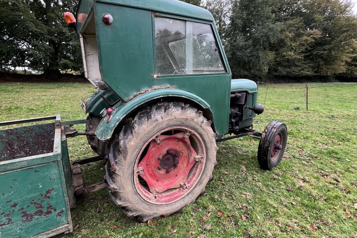 Photo 2 Tracteur Deutz 1956 avec caisson 