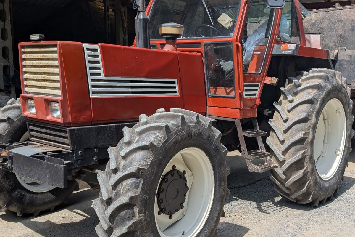 Tracteur Fiat 1180
