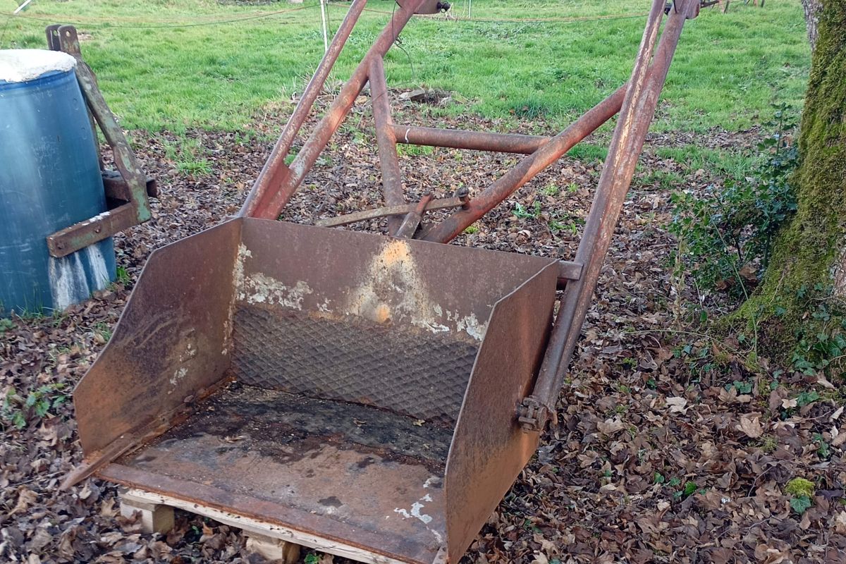 Photo 3 Tracteur Someca 315 avec fourche 