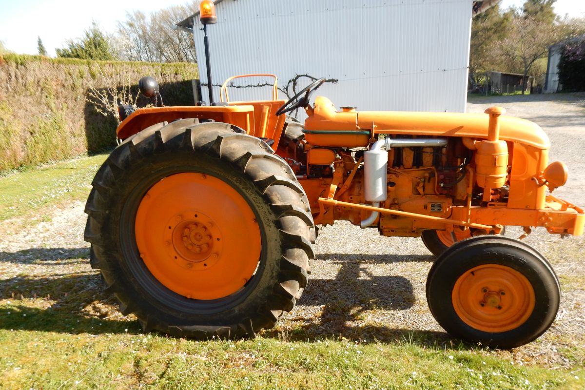 Tracteur Renault N70