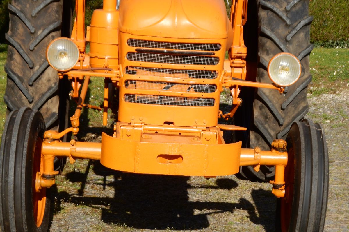 Photo 3 Tracteur Renault N70