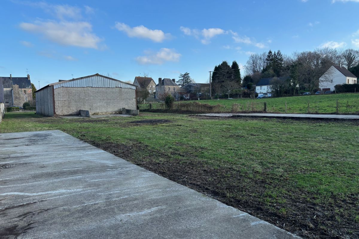 Photo 2 Local commercial et terrain constructible 