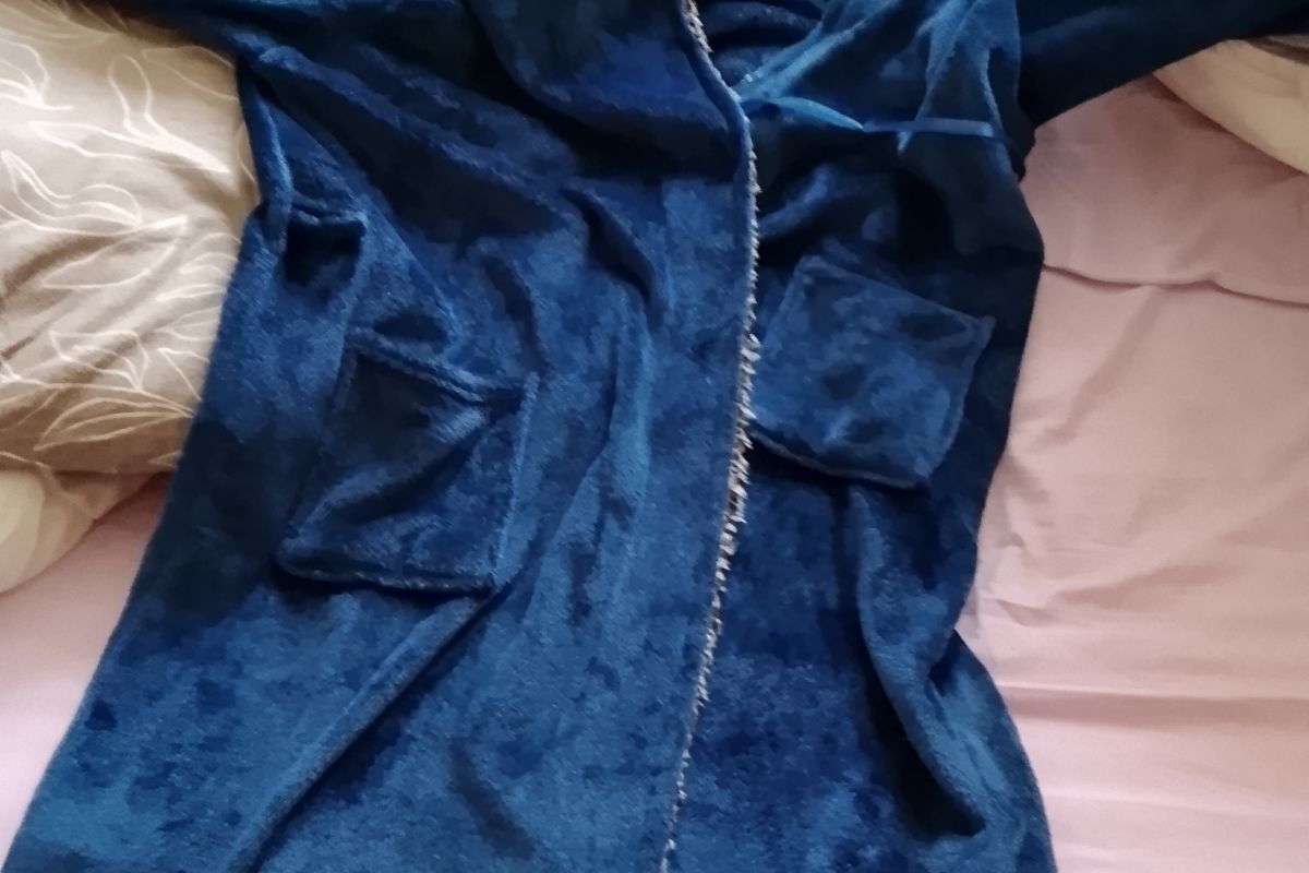 Photo 3 Peignoir homme taille L Bleu avec capuche fourrure 