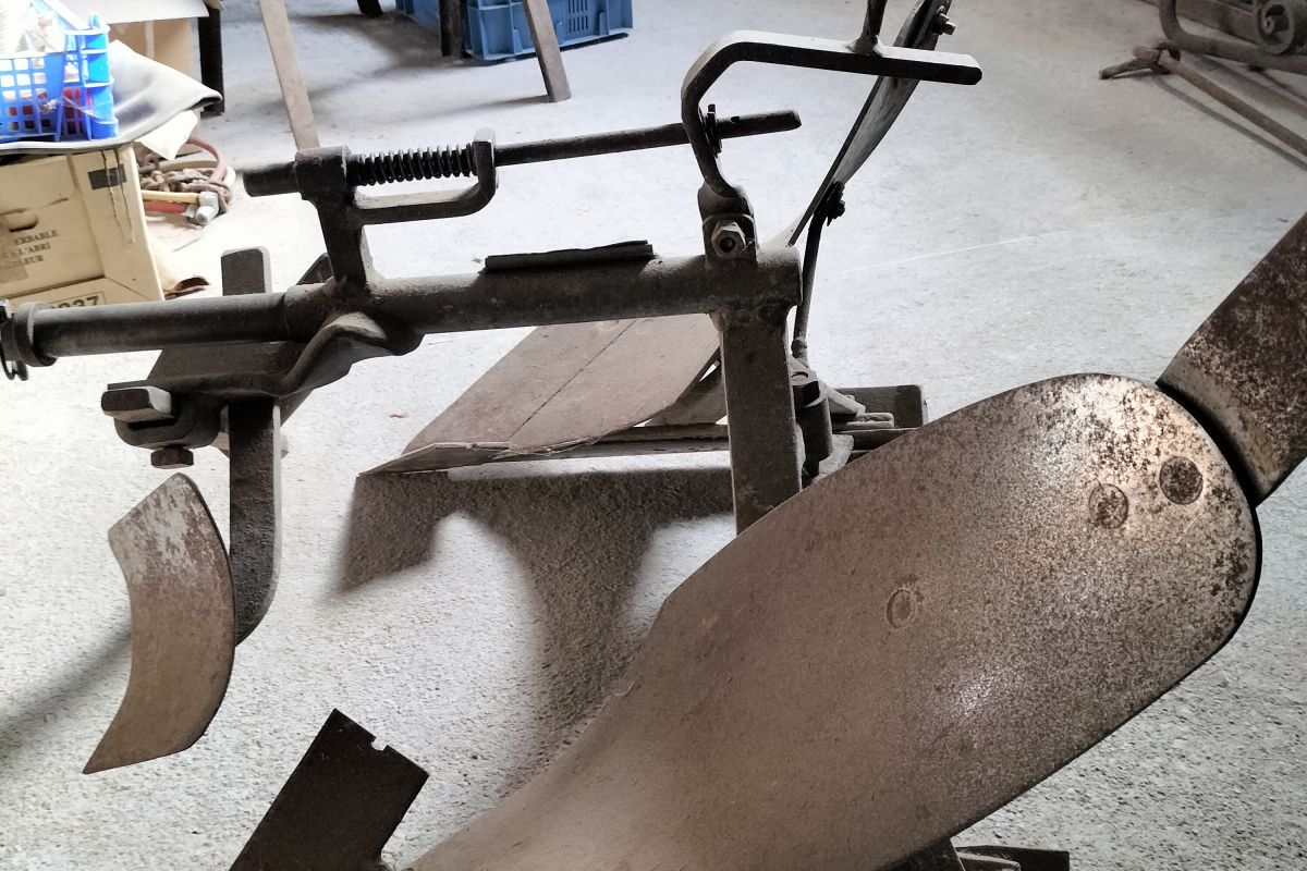 Photo 3 Charrue STAUB