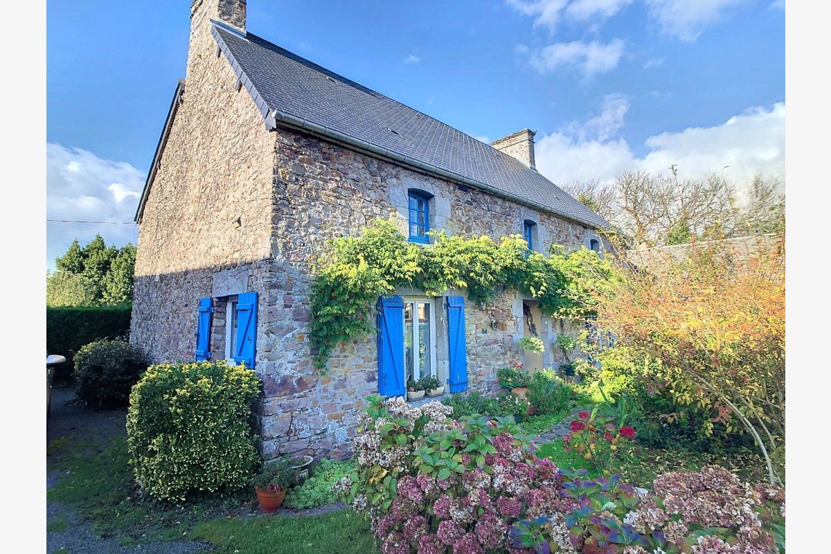 vds maison en pierre de 137 m2 rénovée, au calme, proche pla