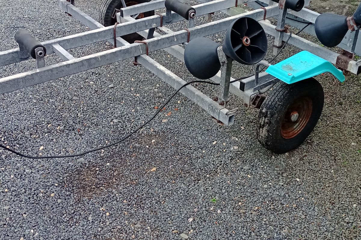 Photo 2 Remorque bateau 3 m 80