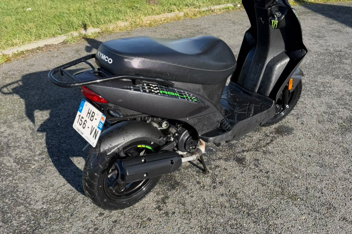 Photo 2 Scooter Kymco Agility 1 an