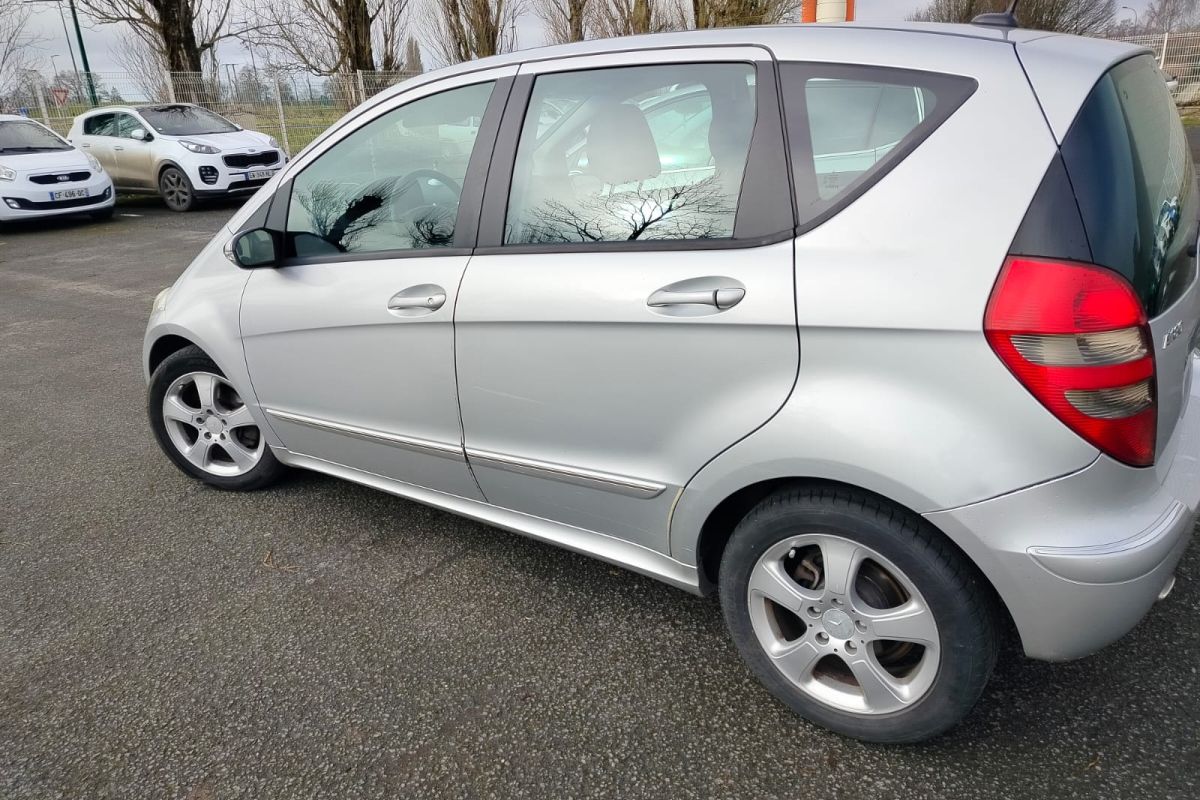 Photo 2 Classe A Avantgarde cdi 180