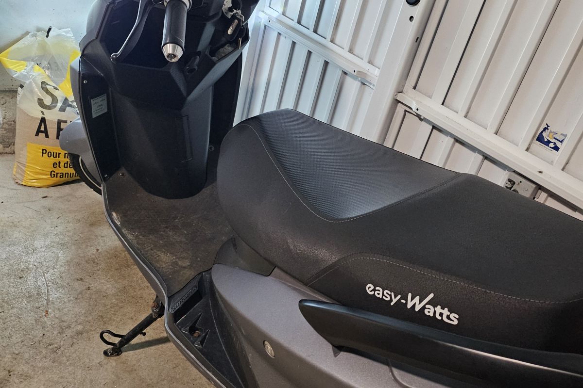 Photo 3 SCOOTER ELECTRIQUE 50CC