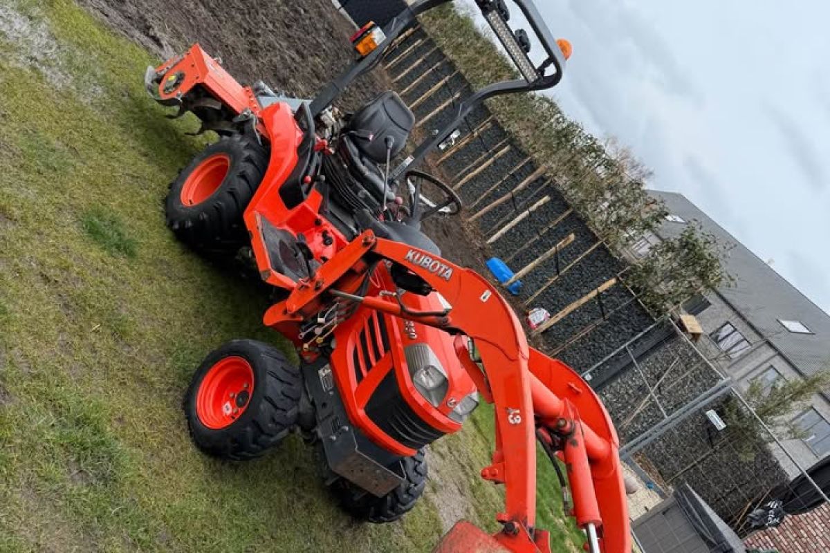 Photo 2 Tracteur Kubota BX2350