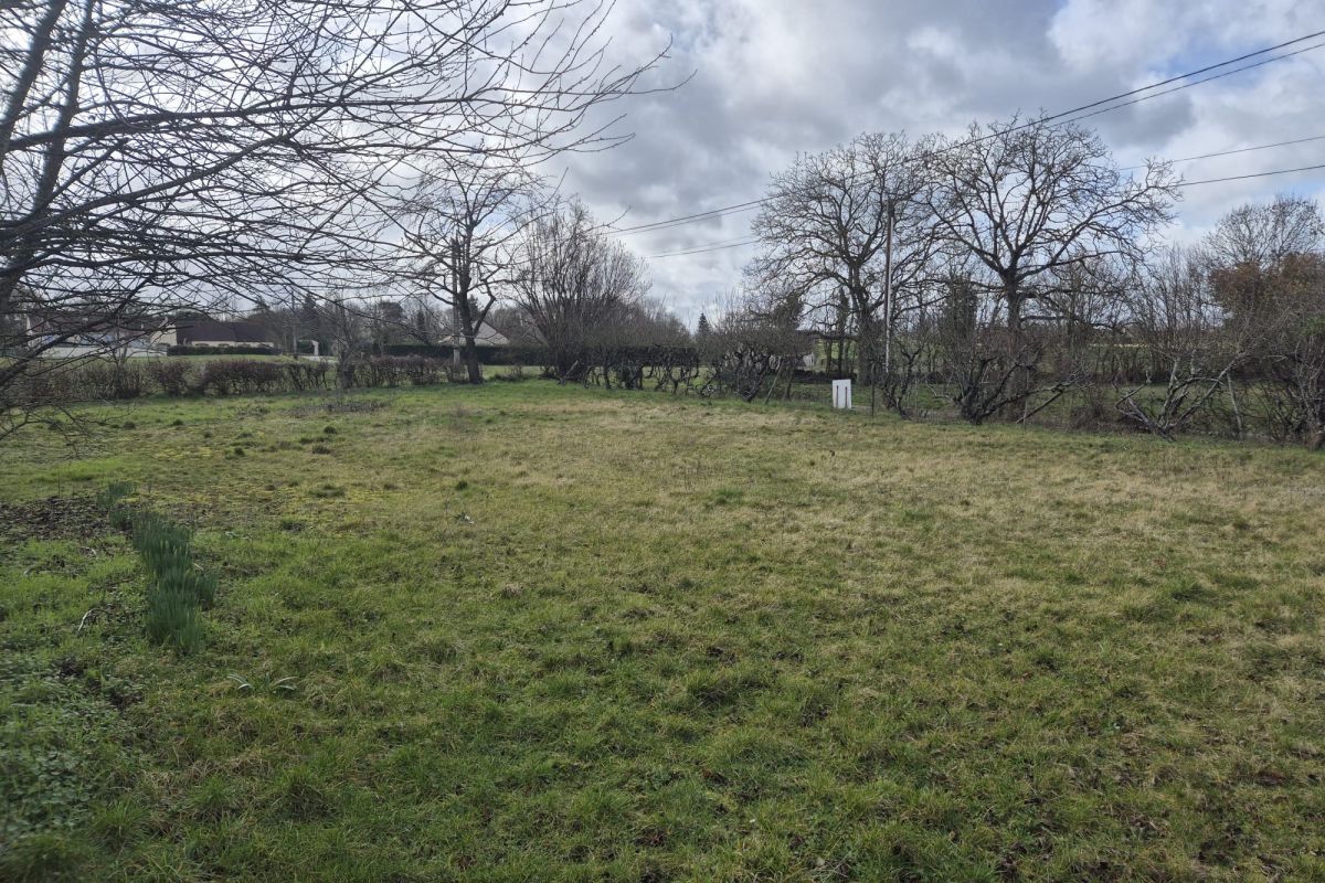 Photo 2 Terrain à bâtir 