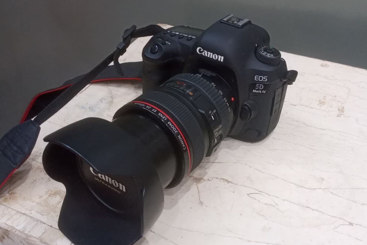 Photo 2 Canon EOS 5D Mark IV