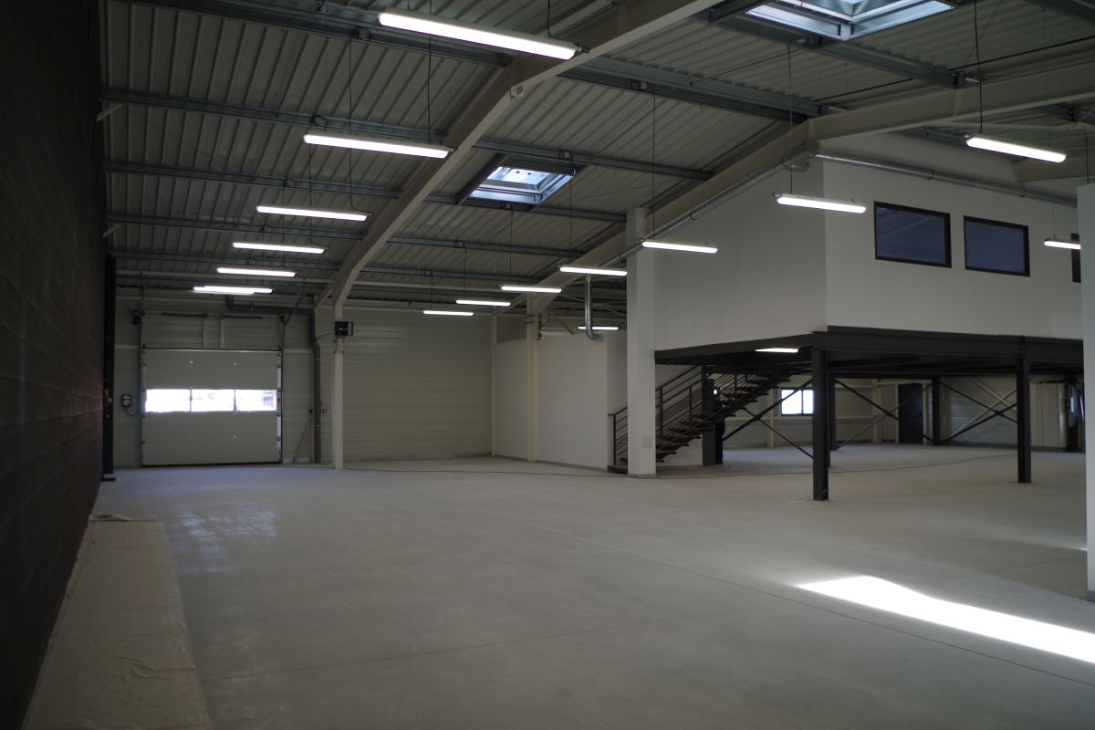 Photo 2 TARBES ZAC KENNEDY-location local d'activités 700 m2