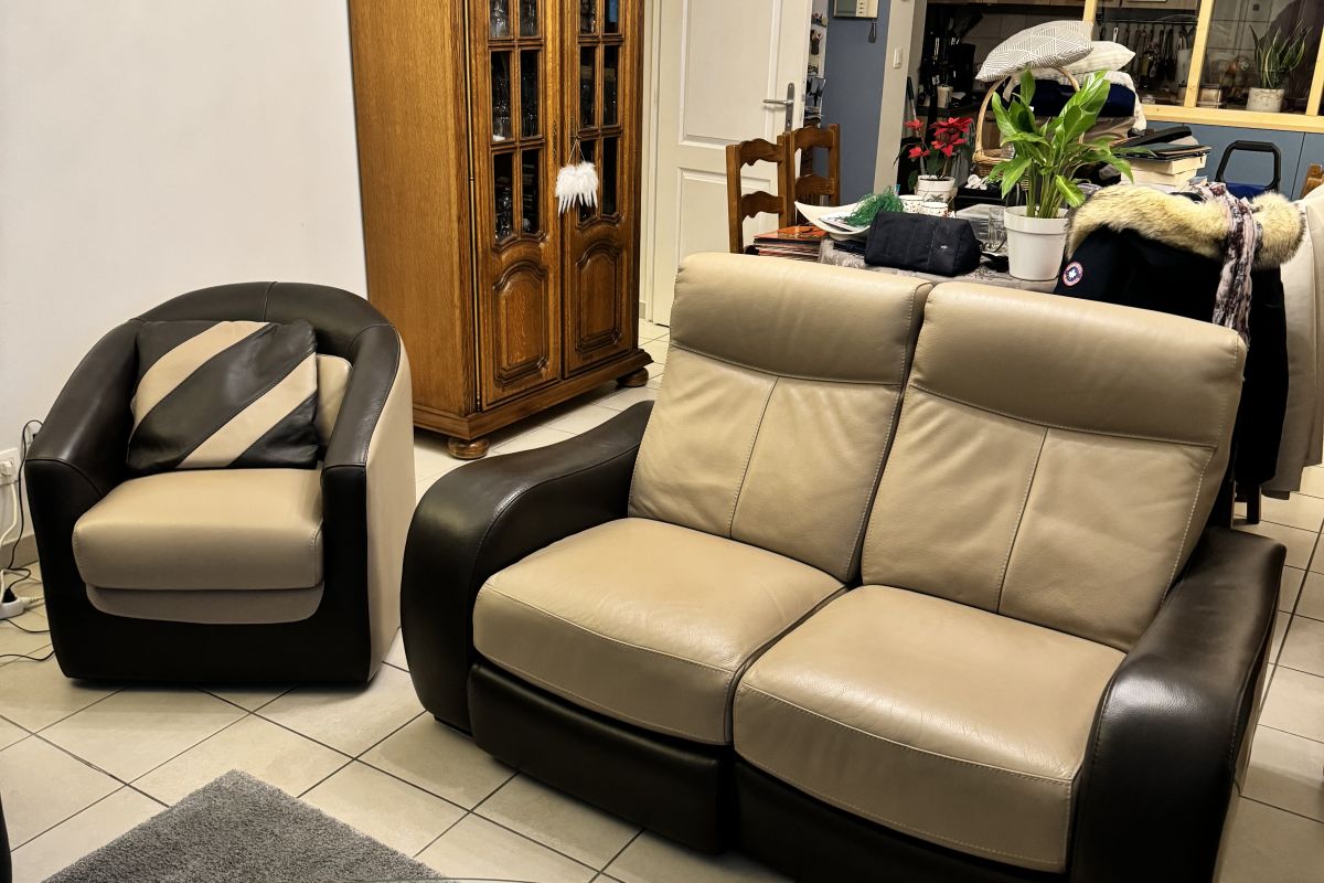 Photo 3 Canapé en cuir motorisé (sans fil) et fauteuil cabriolet 
