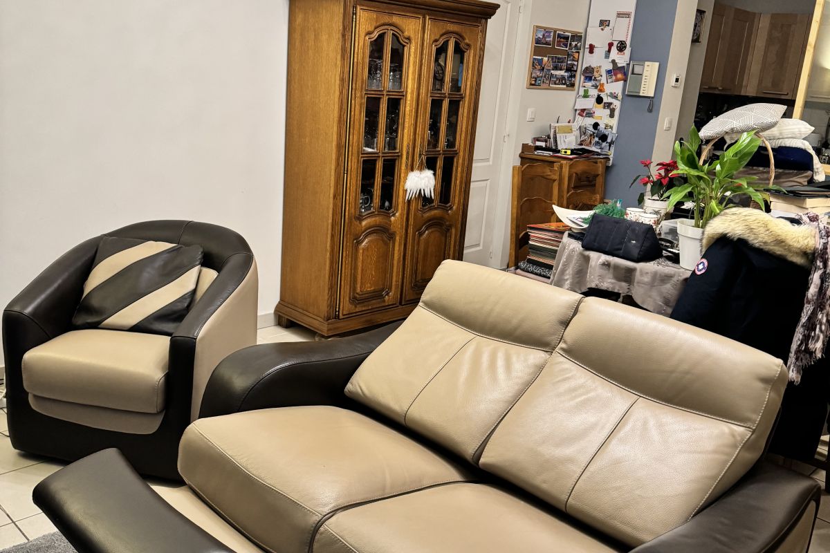 Photo 2 Canapé en cuir motorisé (sans fil) et fauteuil cabriolet 