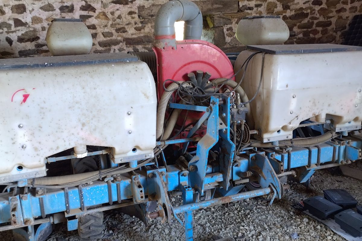 Photo 2 Semoir maïs 