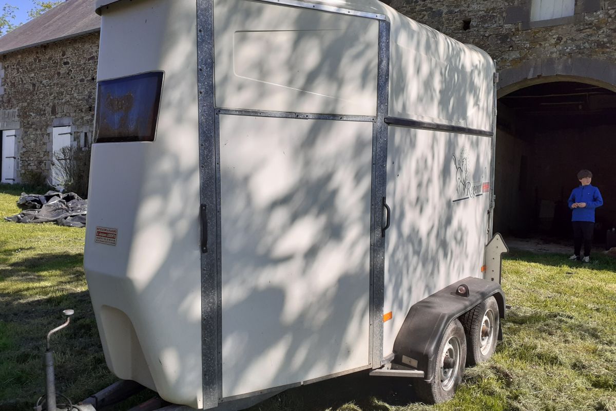 Photo 3 Van 2 places