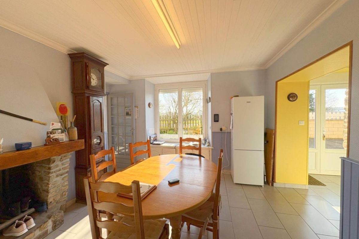 Photo 3 Une maison en pierres avec ses dépendances