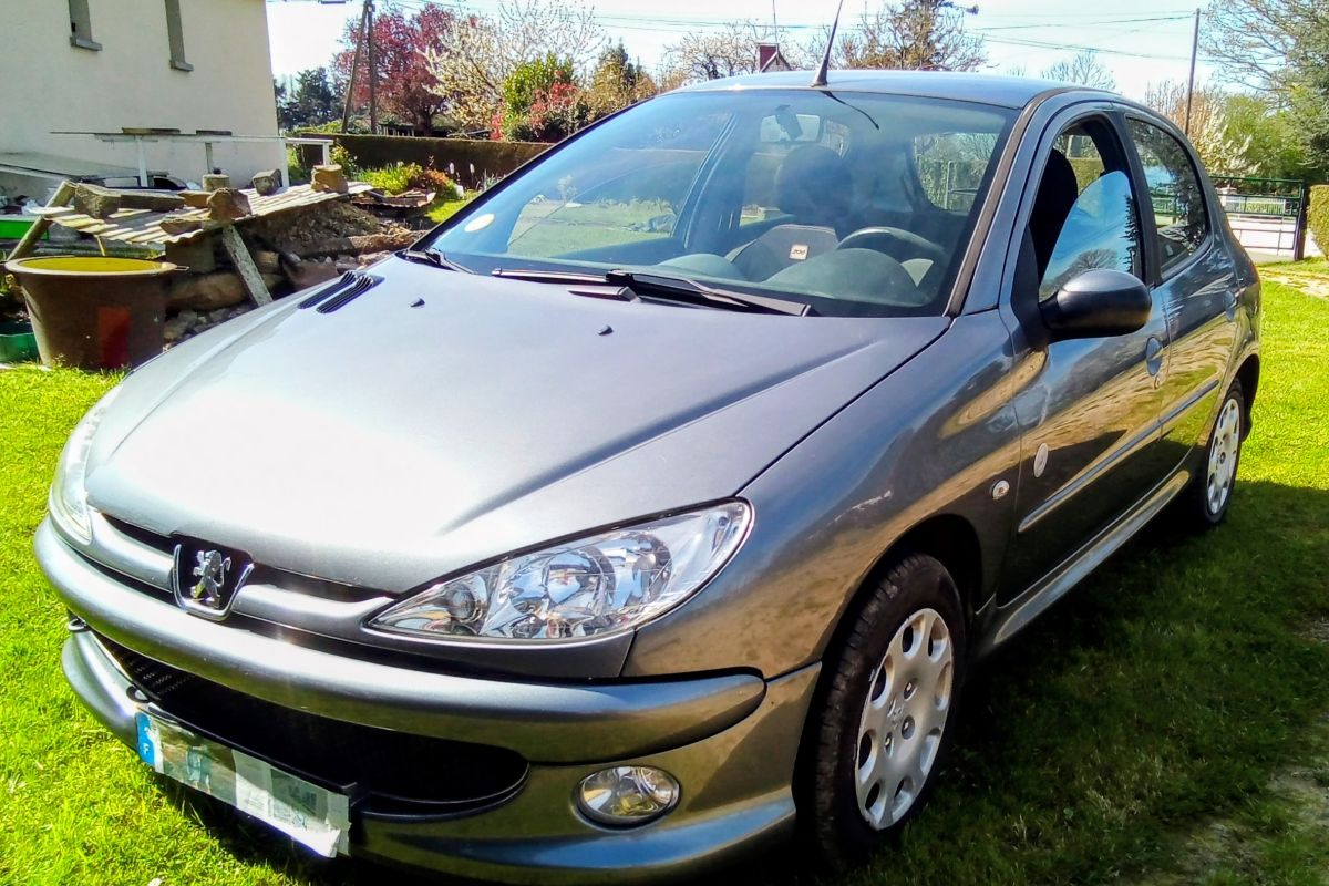 Peugeot 206