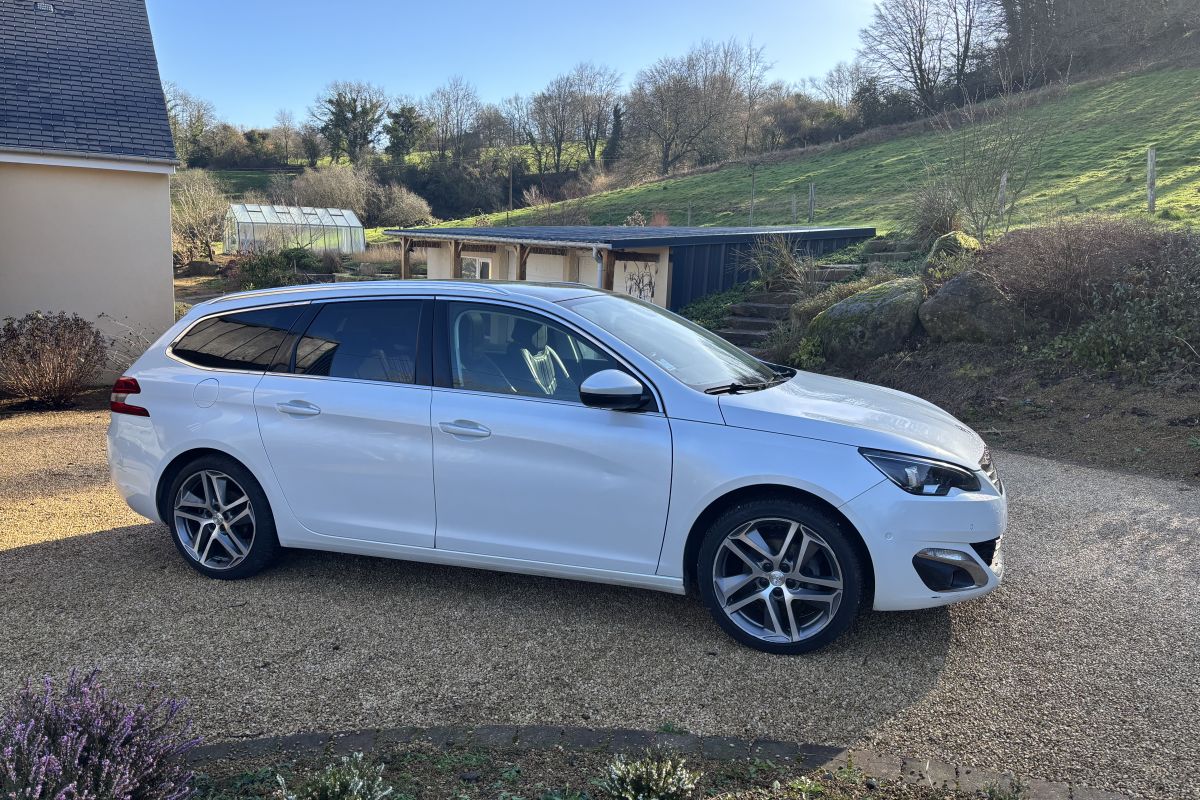 Photo 3 Peugeot 308 II