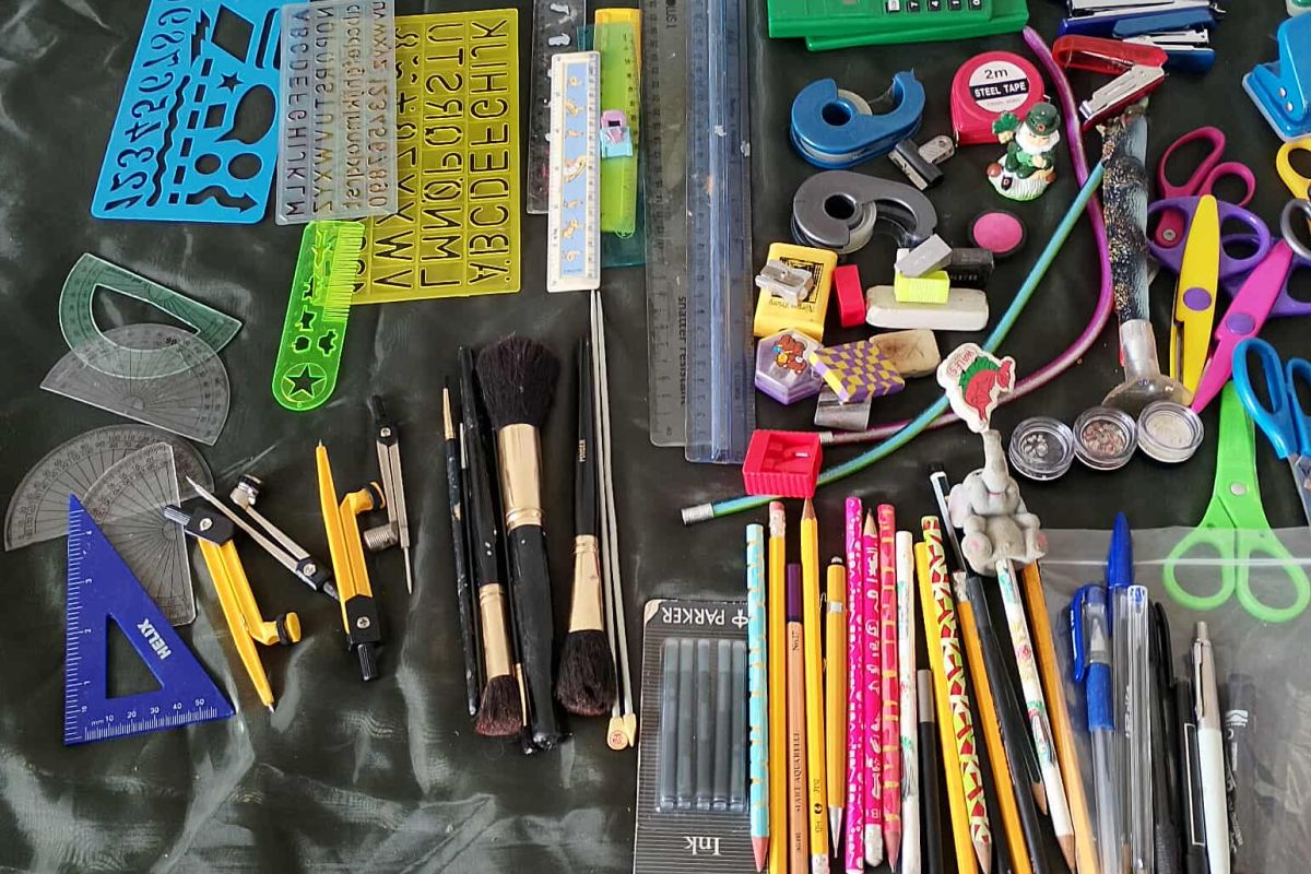 Photo 2 Fournitures de bureau