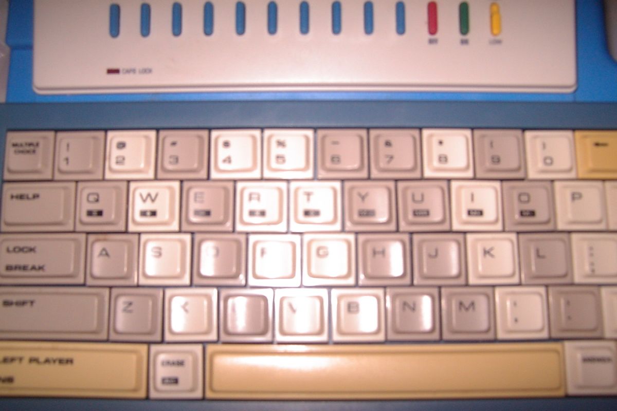 Photo 2 V Tech Vintage Pre Computer 1000