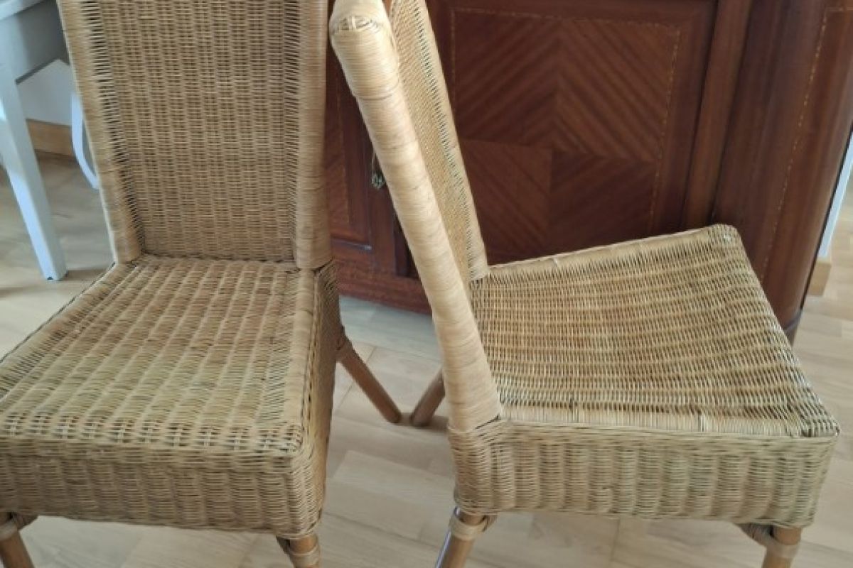 Chaises en osier et rotin