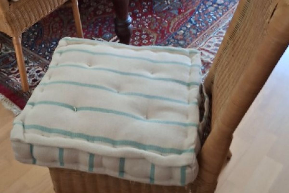 Photo 3 Chaises en osier et rotin