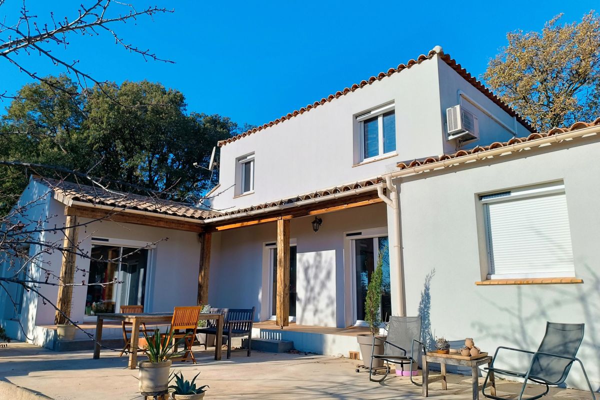 A moins de 20 mn de Montpellier, pour les amoureux du calme et de la nature, particulier vend villa de 149 m2 à La Boissière (34150) dans un cadre agréable avec vue imprenable (en limite de zone natur