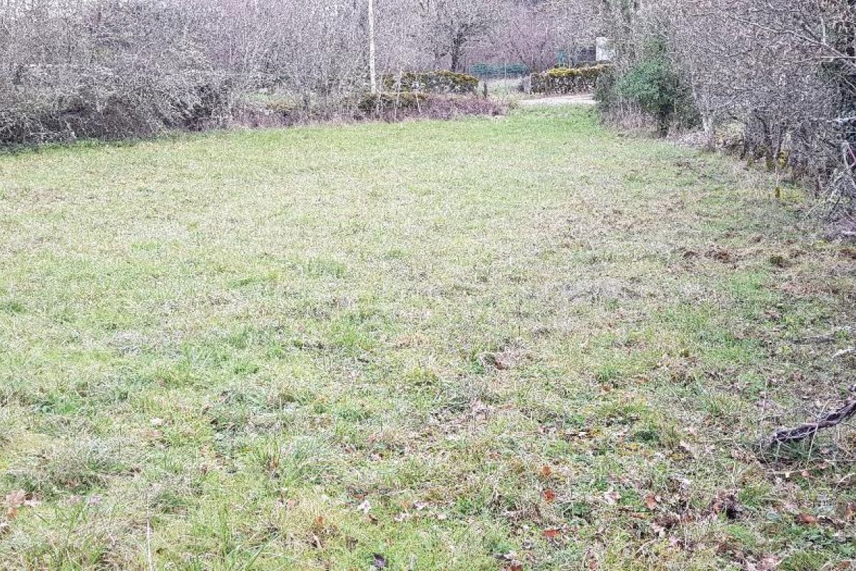 Photo 2 Terrain avec CU