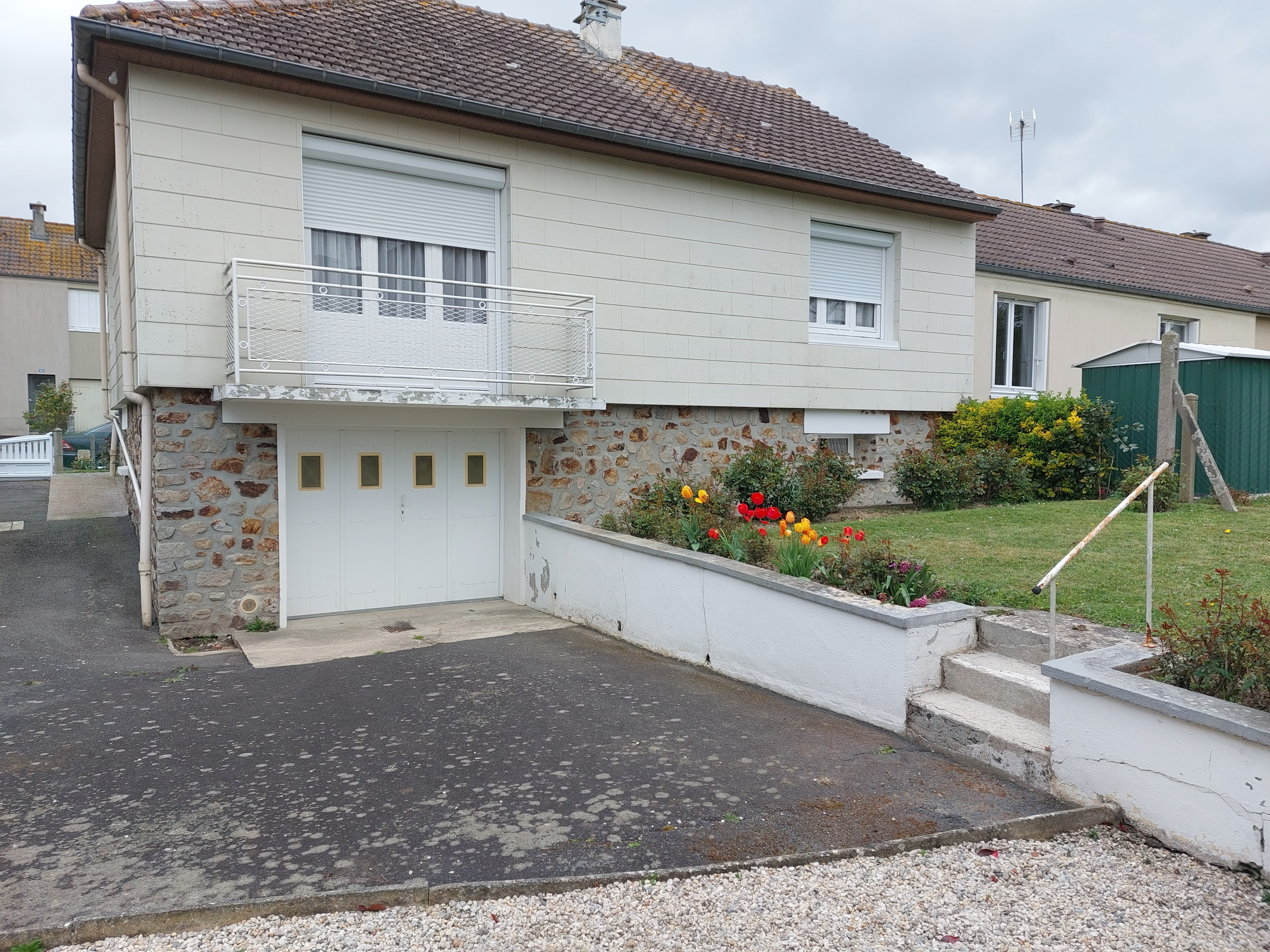 Photo 2 Condé-sur-Vire, à louer petit pavillon...