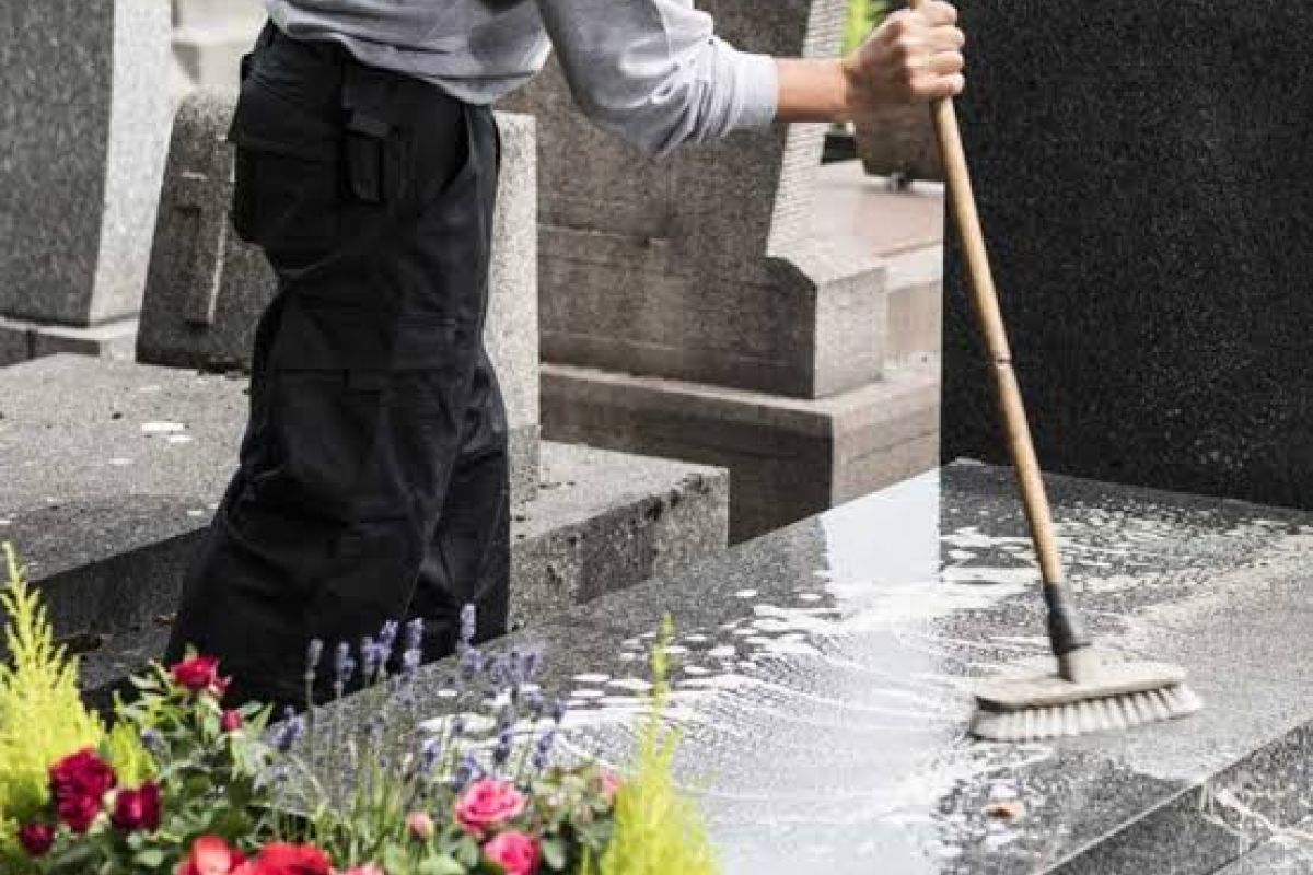 Photo 2 Nettoyage et entretien de Sépultures 