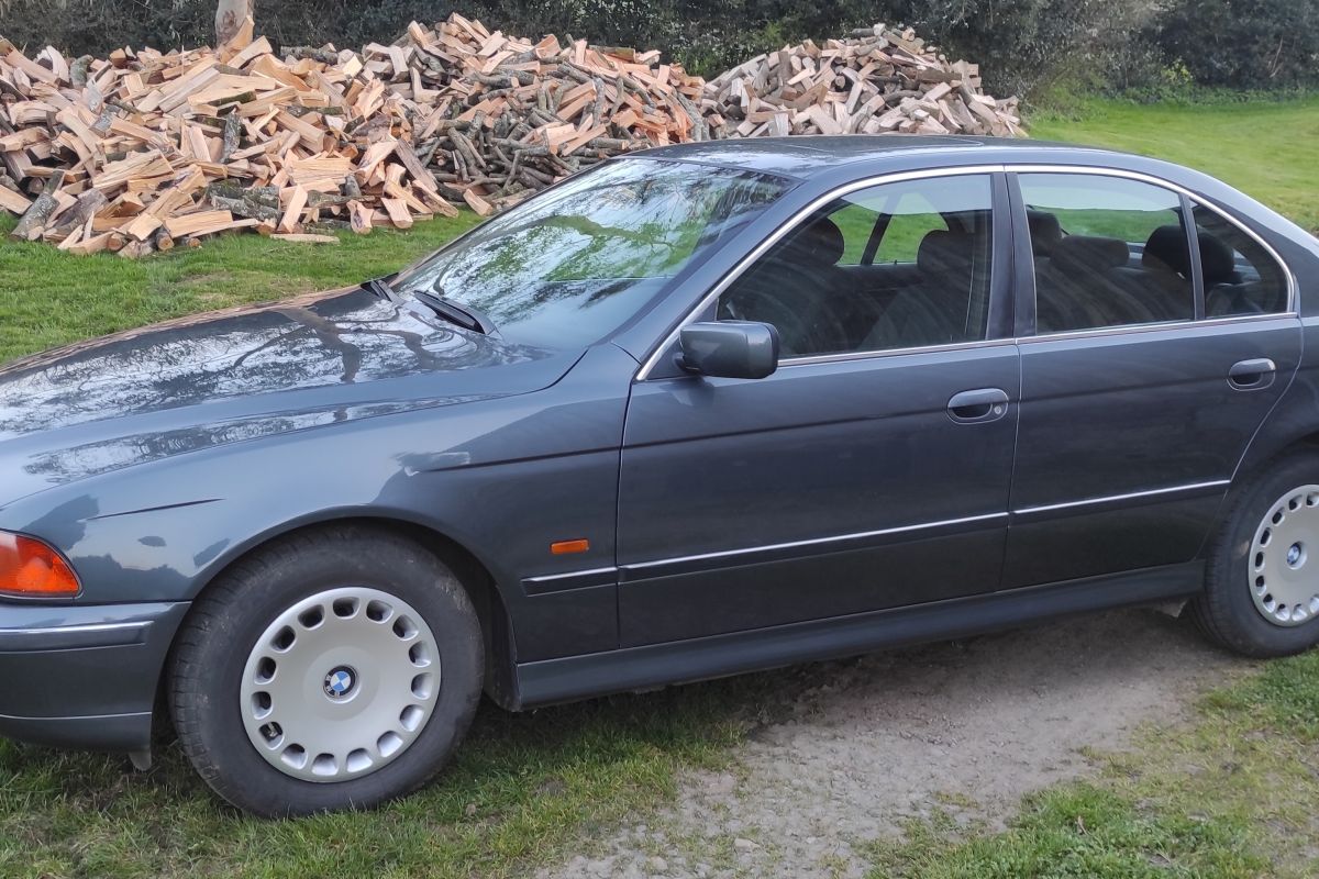 Photo 3 BMW 520i parfait état 