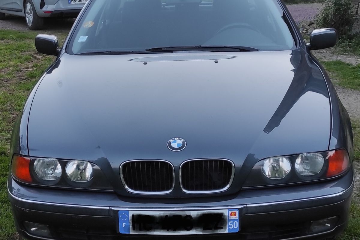 Photo 2 BMW 520i parfait état 