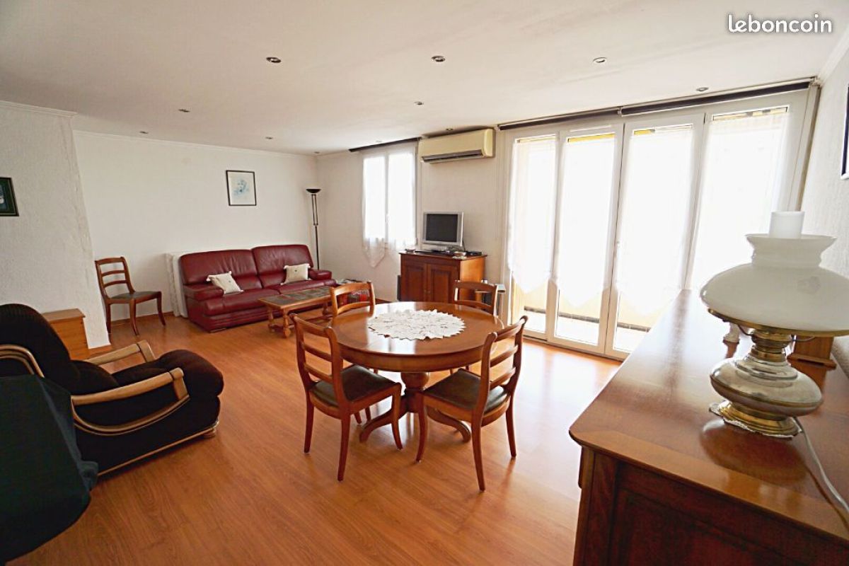 très grand 2 pièces de 61 m2