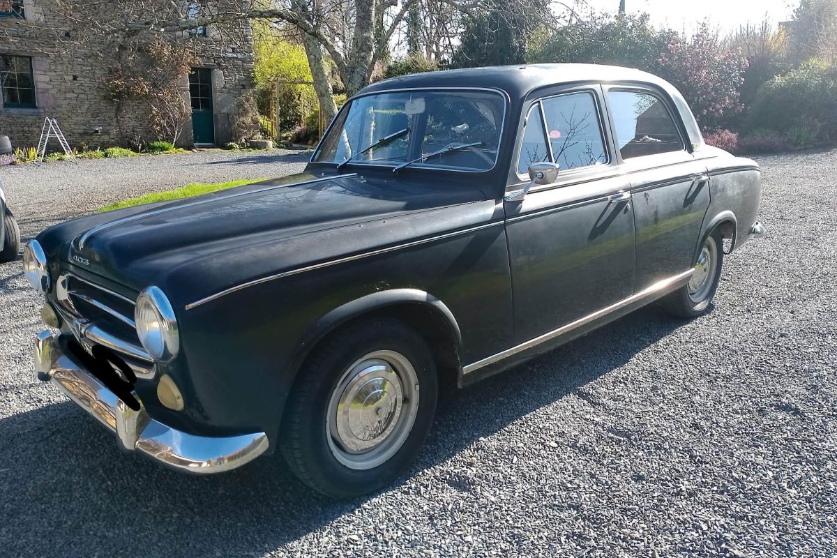 Voiture de collection Peugeot 403