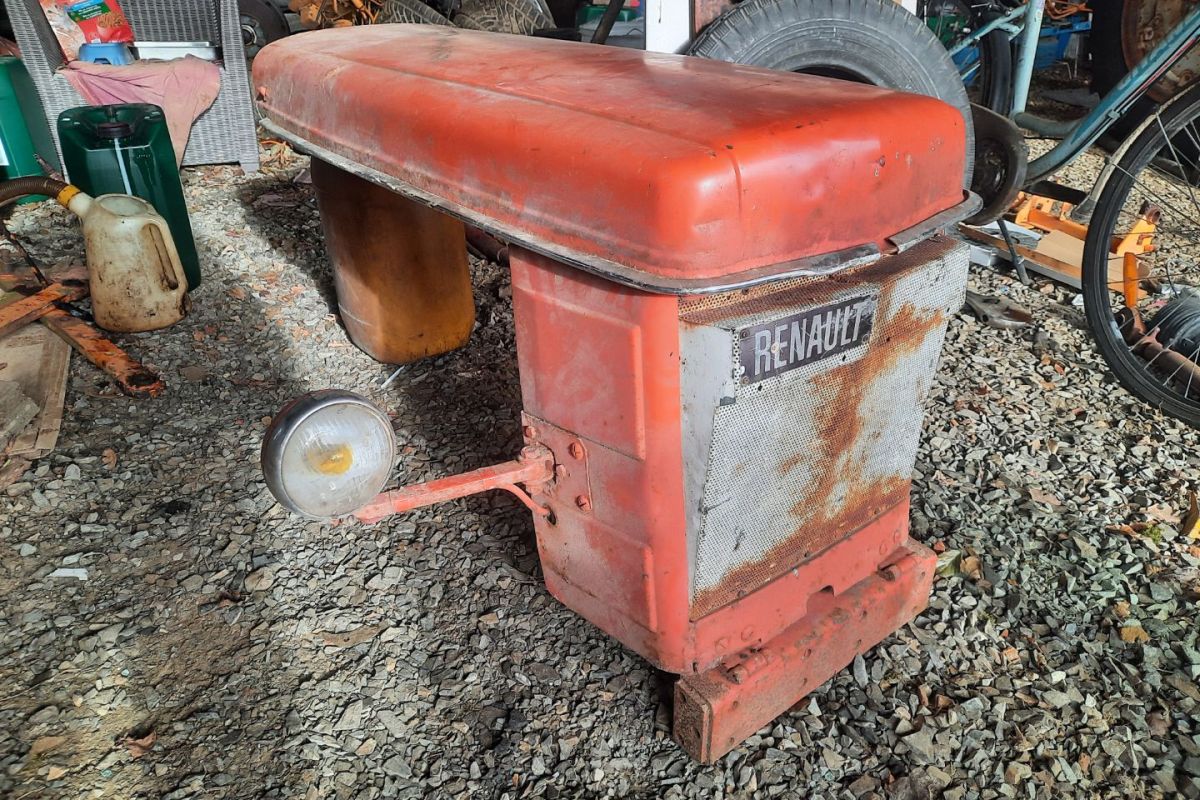 Capot pour tracteur Renault super 6