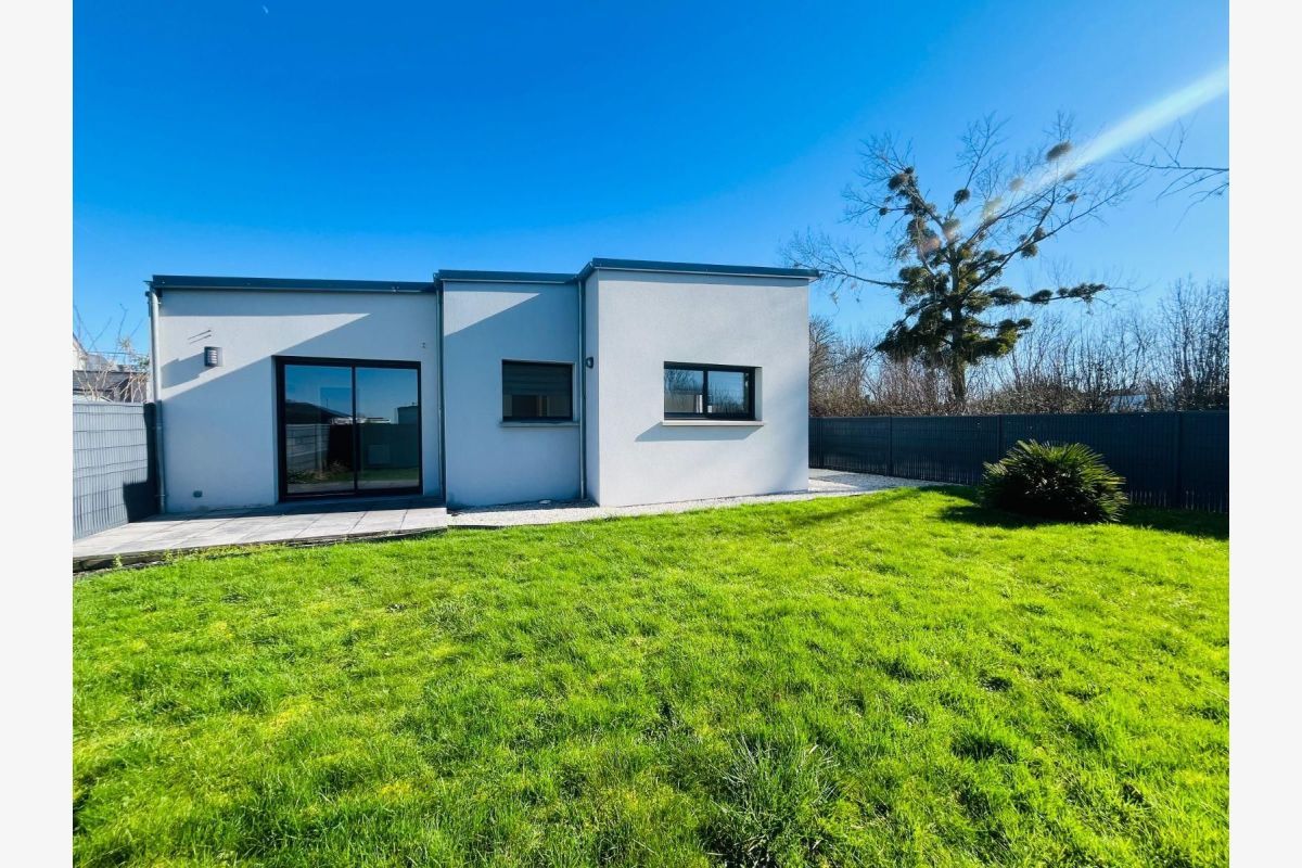 vds maison de 2017, pl.-pied lumin., calme absolu, proche co