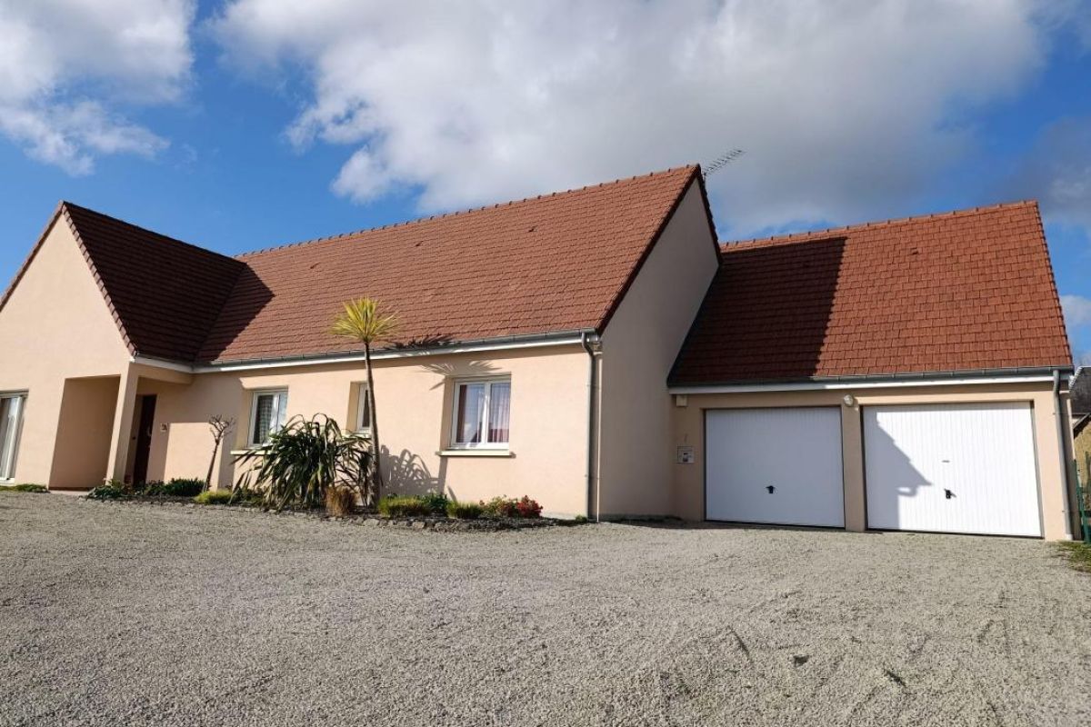 Maison à louer Roncey