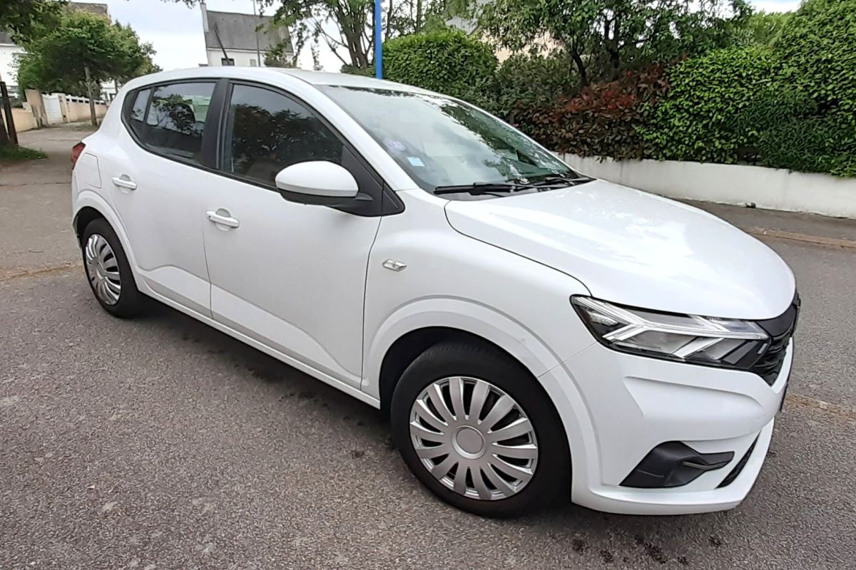 PARTICULIER vends DACIA SANDERO 100CV / TBE / GPL