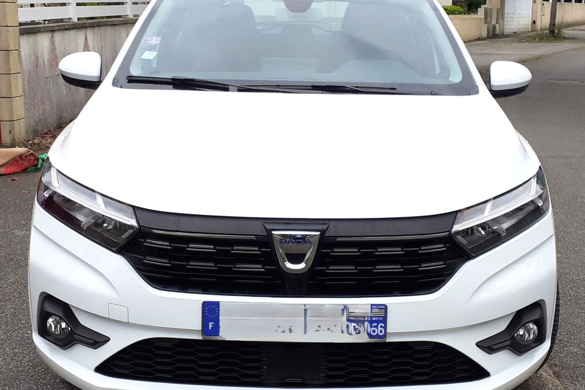 Photo 2 PARTICULIER vends DACIA SANDERO 100CV / TBE / GPL