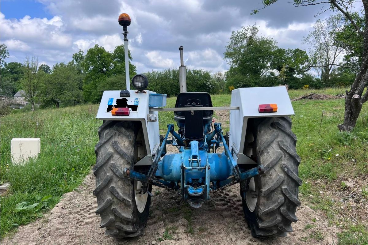 Photo 2 Tracteur Ford 4100