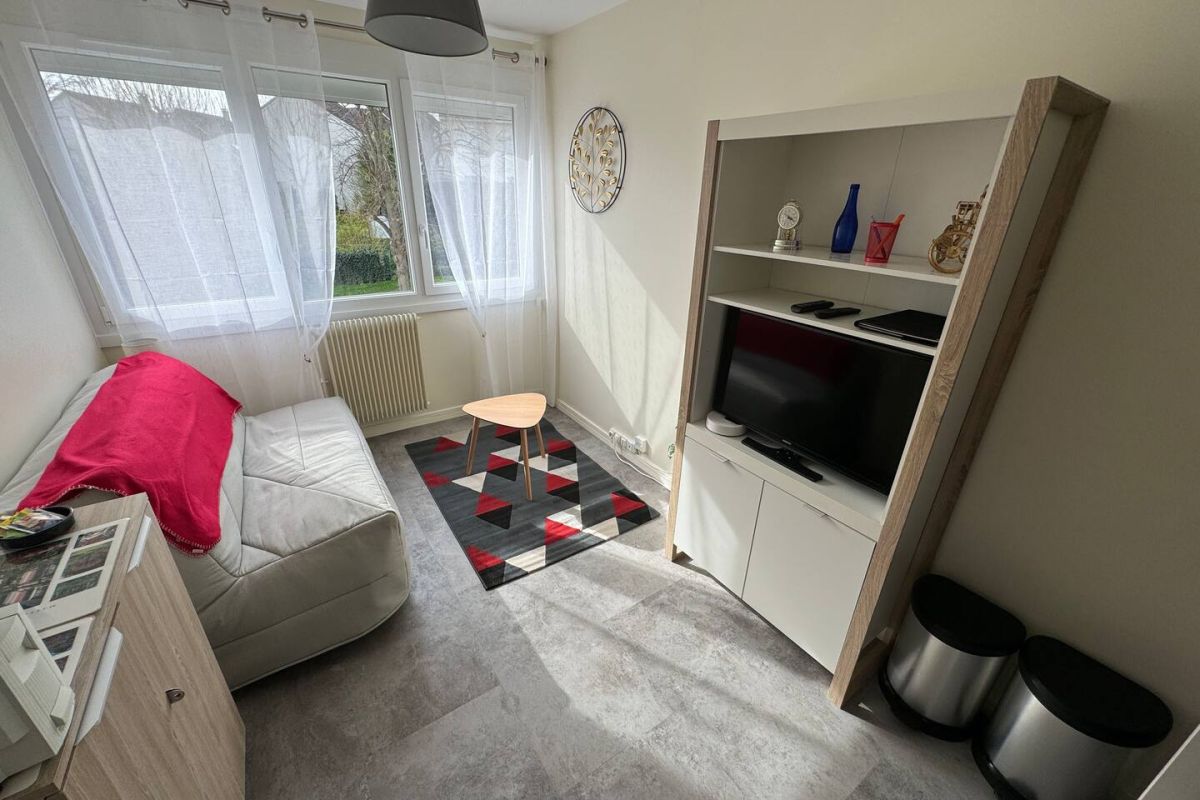 Photo 2  A louer F1 Rouen, secteur Saint-Hilaire