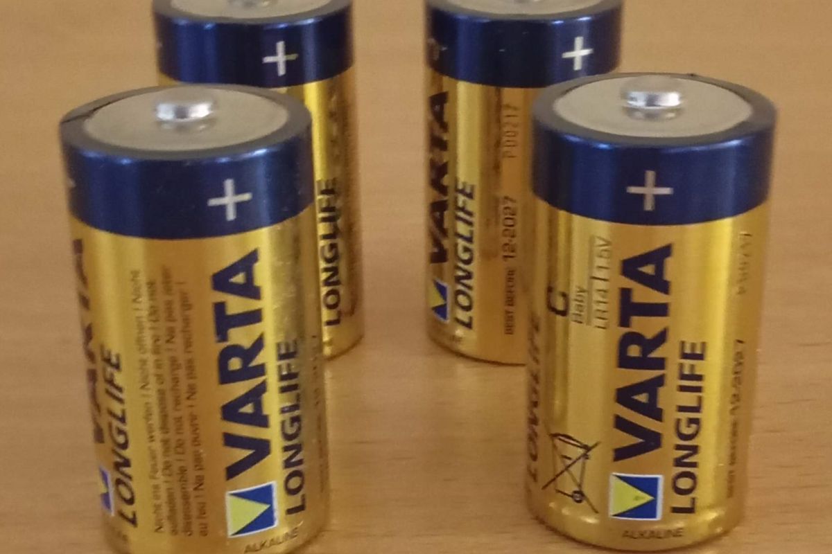 4 Piles LR14  VARTA